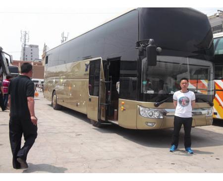 鄭州61+2座位 宇通大巴